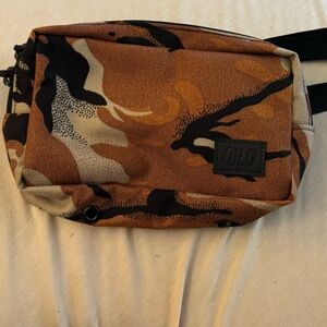 Qilo Omani Dpm Prison wallet